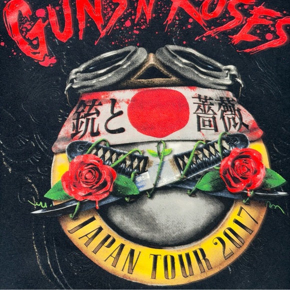Guns n Roses Japan Tour Band Tee Shirt 2017 rare htf large goggles swords - Picture 7 of 16